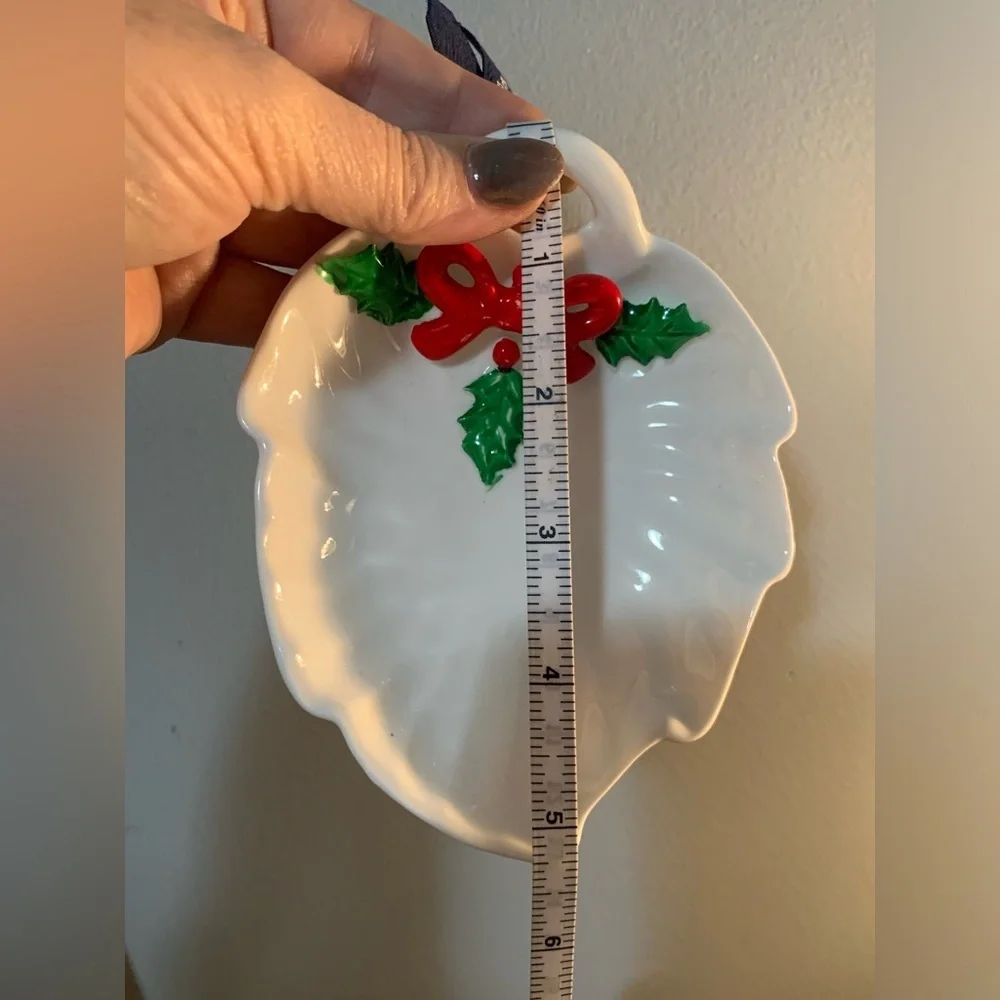 Christmas Goose With Bow And Holly And Tray Set - Picture 12 of 12